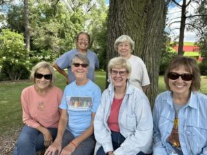 Photograph of 6 of the Kruse Gardeners.